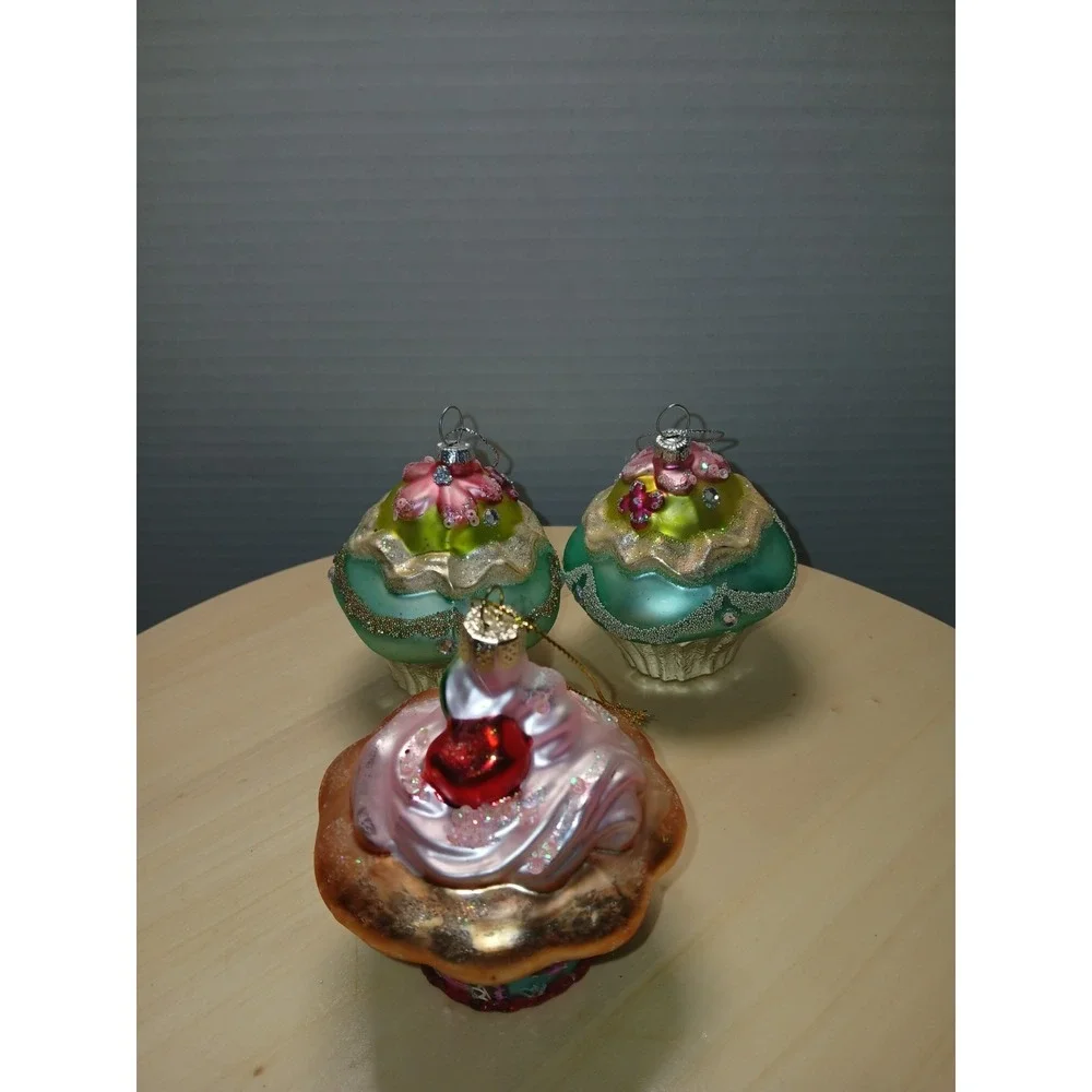 Lot Of 3 Pastel Glass Christmas Cupcakes